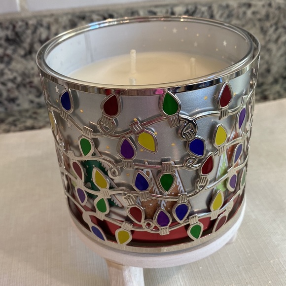 TWO, BATH & BODY WORKS 3-wick candle holder. - Picture 11 of 12